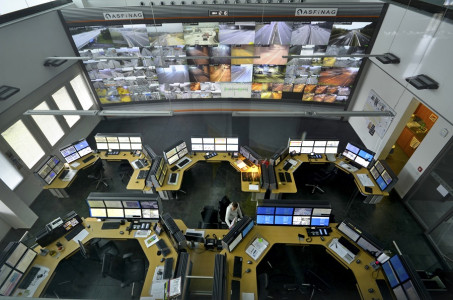 16:9 LED video walls: OverView OL